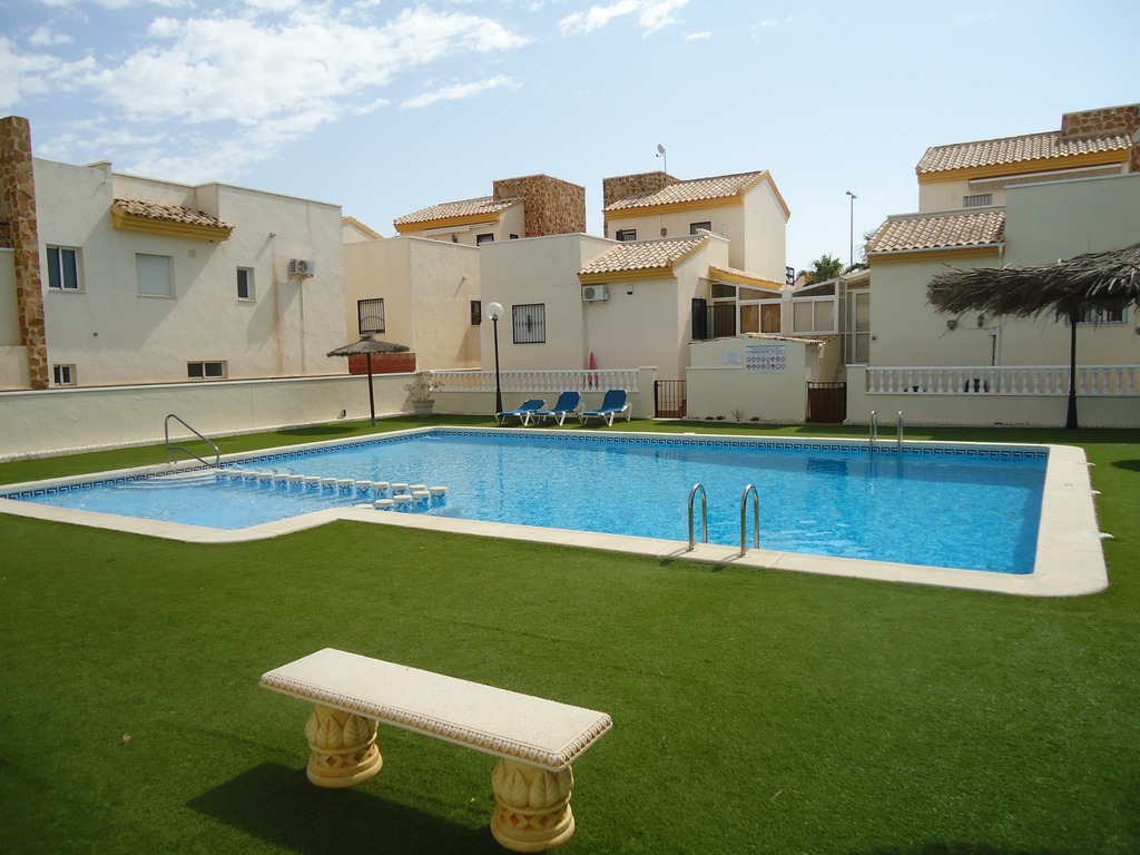 Villa for sale in Guardamar El Raso €229,000 (CM3349)